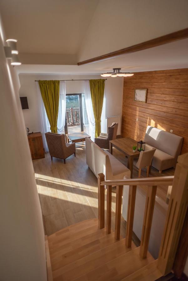 Residence Nesh Tatariv Ngoại thất bức ảnh